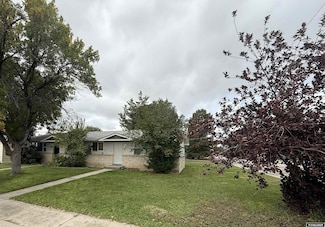 700 S 10th St, Douglas, WY 82633