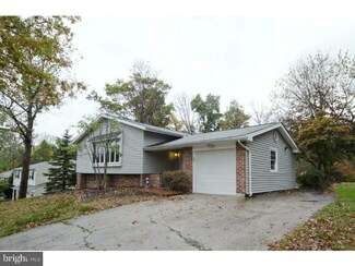 736 Mourning Dove Rd, Norristown, PA 19403