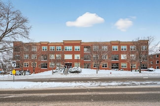 1941 Ford Pkwy Unit 102, Saint Paul, MN 55116