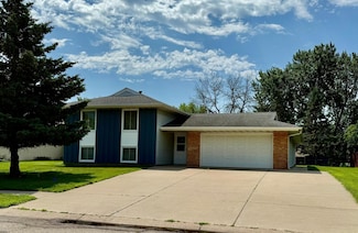 188 150th St W, Saint Paul, MN 55124