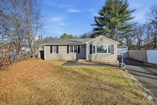 30 Lively Ln, Springfield, MA 01109