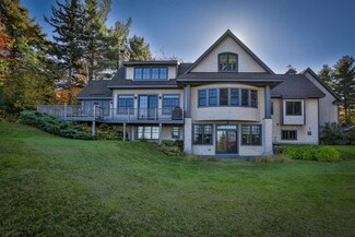 71 Summit Rd, New London, NH 03257
