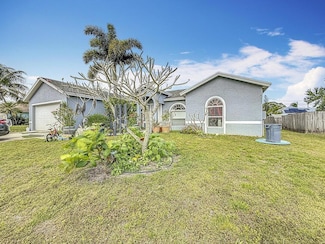 441 SE Starflower Ave, Port Saint Lucie, FL 34983
