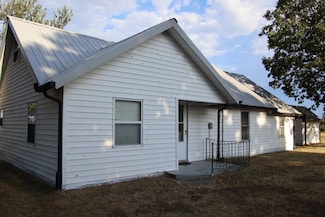 23211 Farm Road 2050, Aurora, MO 65605