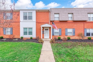 2755 Pease Dr Unit B206, Rocky River, OH 44116