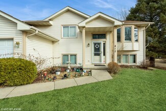 412 Lamplighter Loop SE, Poplar Grove, IL 61065