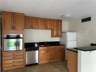 637 Executive Center Dr Unit N 103, West Palm Beach, FL 33401