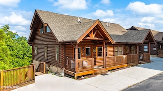 407 Big Bear Way, Pigeon Forge, TN 37863