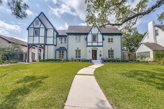 2315 Maroneal St, Houston, TX 77030