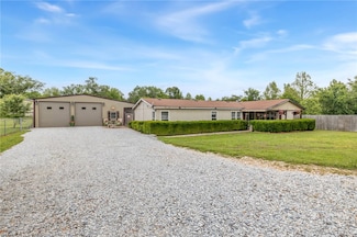 18246 Oakridge Rd, Springdale, AR 72764