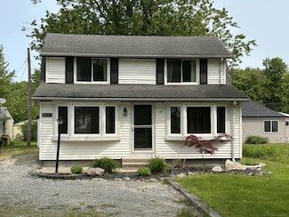 38281 Murdick Dr, New Baltimore, MI 48047