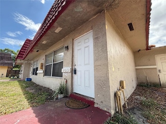 2011 NW 59th Ave Unit 2019, Lauderhill, FL 33313
