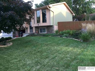 15127 Greene Ave, Omaha, NE 68138