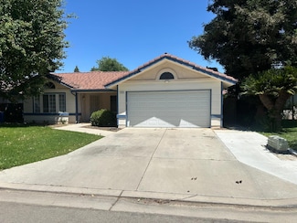 5838 W Fallon Ave, Fresno, CA 93722