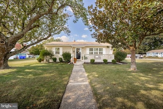 814 W Ivy Dr, Seaford, DE 19973