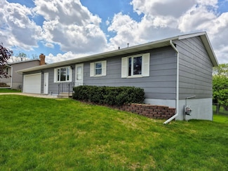 307 10th Ave NE, Stewartville, MN 55976