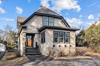 2028 Wilmette Ave, Wilmette, IL 60091