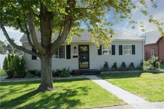 813 N Independence St, Tipton, IN 46072