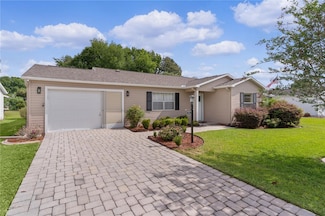 1411 Juarez Place, Lady Lake, FL 32159