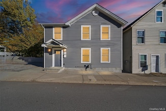 16 Mountain Ave, Highland Falls, NY 10928