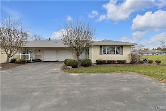 5861 Goodrich Rd Unit 1C, Clarence Center, NY 14032