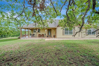 255 Mesquite Dr, Cedar Creek, TX 78612