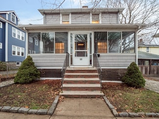 68 Apthorp St, Quincy, MA 02170
