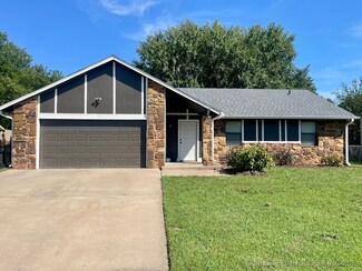 14017 S 283rd Ave E, Coweta, OK 74429