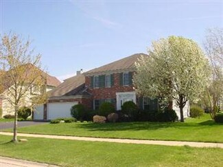 2304 Joyce Ln, Naperville, IL 60564