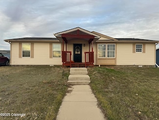2107 Wrangler Rd, Gillette, WY 82718