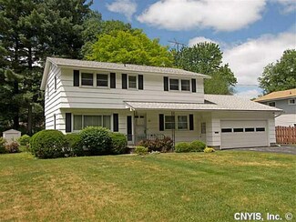 118 Single Dr, Syracuse, NY 13212