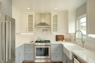 488 Junipero Ave, Pacific Grove, CA 93950
