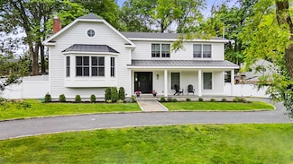 20 Country Ridge Cir, Rye Brook, NY 10573