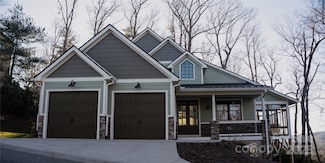 356 High Road Overlook, Hendersonville, NC 28739