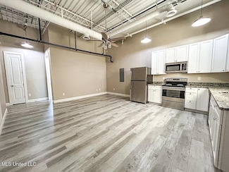 902 Howard Ave Unit 7, Biloxi, MS 39530