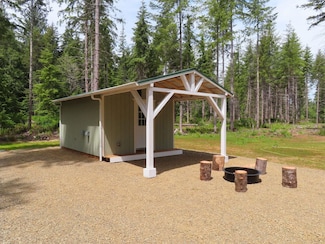 1515 Kirkpatrick Rd, Hoquiam, WA 98550