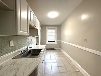15 Huss Ct Unit 205, Lynn, MA 01905