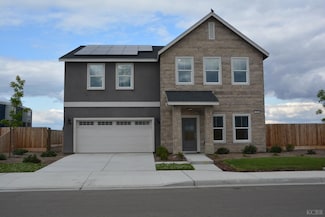 368 Vanderbilt Dr, Lemoore, CA 93245