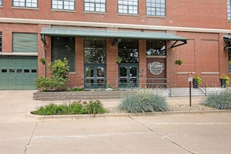905 3rd St SE Unit 305, Cedar Rapids, IA 52401