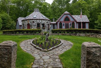 485 Lake Rd, Tiverton, RI 02878