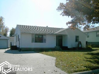 541 W 20th St, Carroll, IA 51401