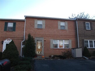 1076 Westbury Dr, Bethlehem, PA 18017