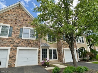 35 Magnolia Way, North Haledon, NJ 07508