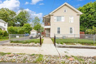 17 Crown St, New Britain, CT 06053