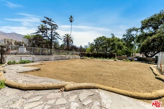 421 E Mendocino St, Altadena, CA 91001