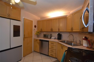 2175 NE 56th St Unit 208, Fort Lauderdale, FL 33308