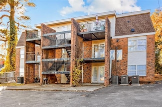 307 Bradford Ave, Fayetteville, NC 28301