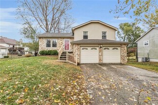 18205 S Troost St, Olathe, KS 66062