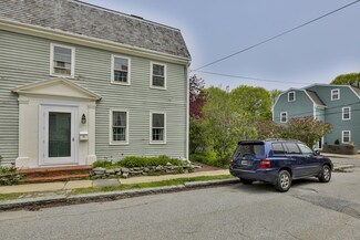 51 Milk St, Newburyport, MA 01950