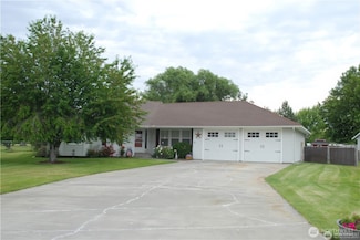3081 Wild Goose Rd NE, Moses Lake, WA 98837